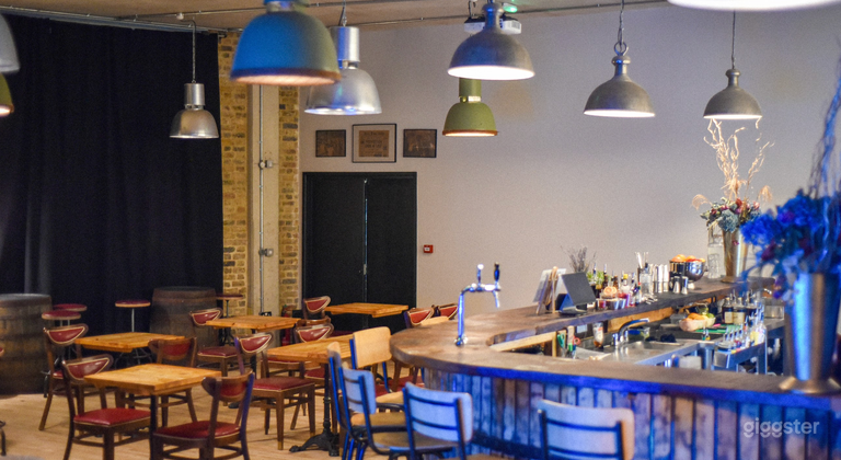  Versatile Cocktail Bar with Rooftop City Views  