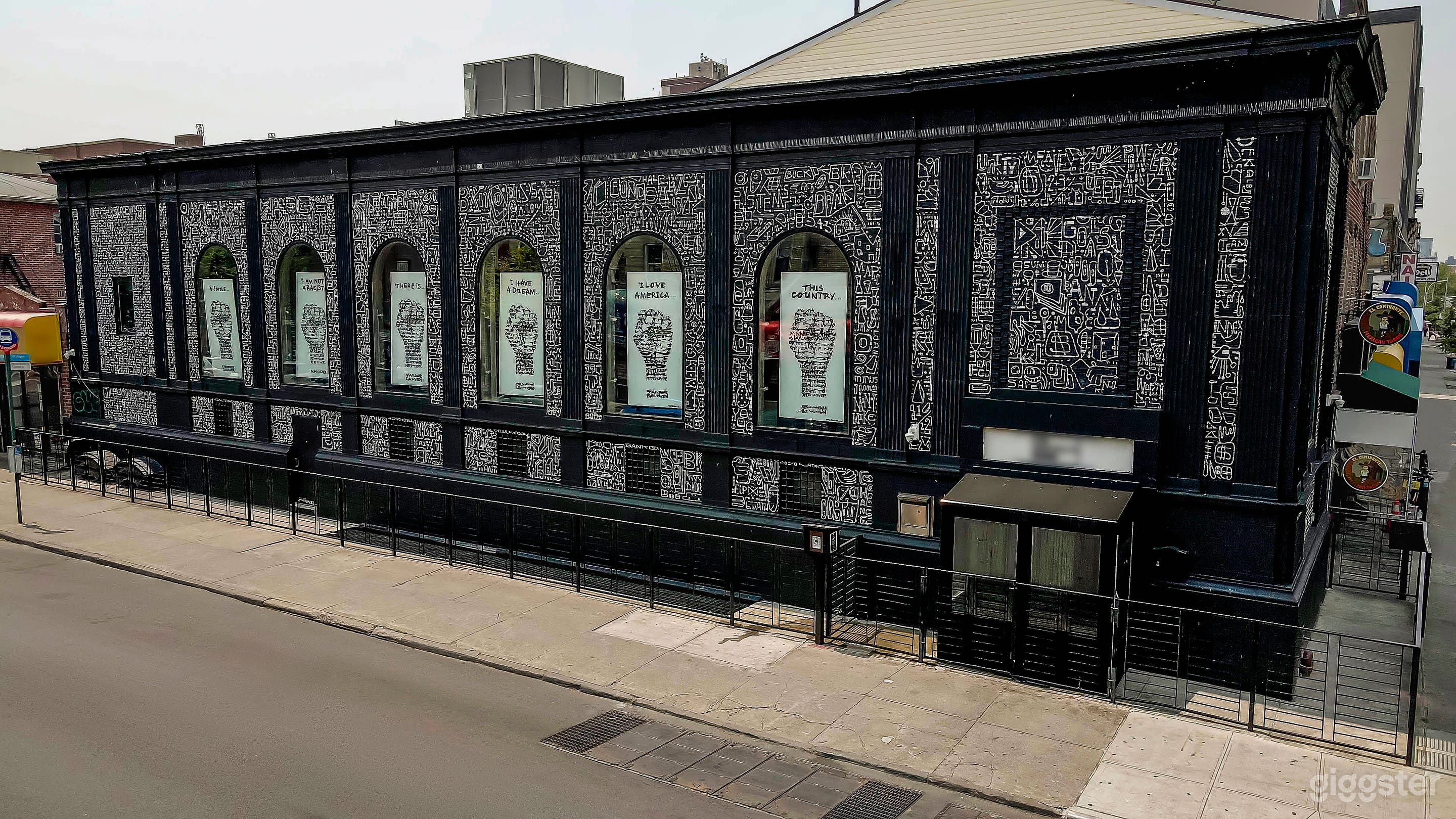 Old Brooklyn Bank with Vault. 4000sf of open space Photo 1