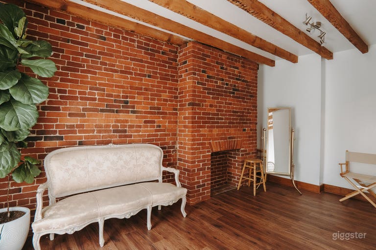  Downtown Lifestyle Photo Studio 