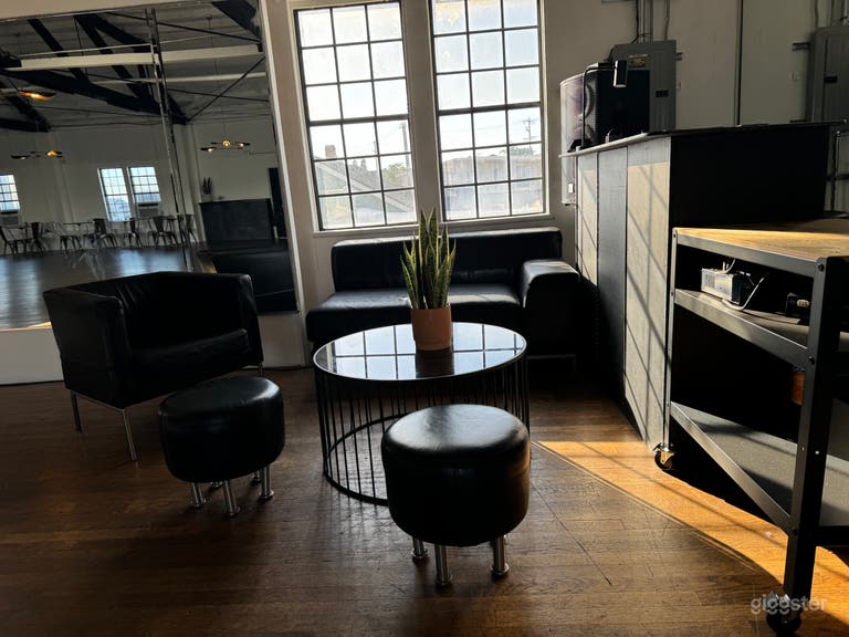  Spacious 3,300 sq ft Ballroom & Event Hall in Torrance 