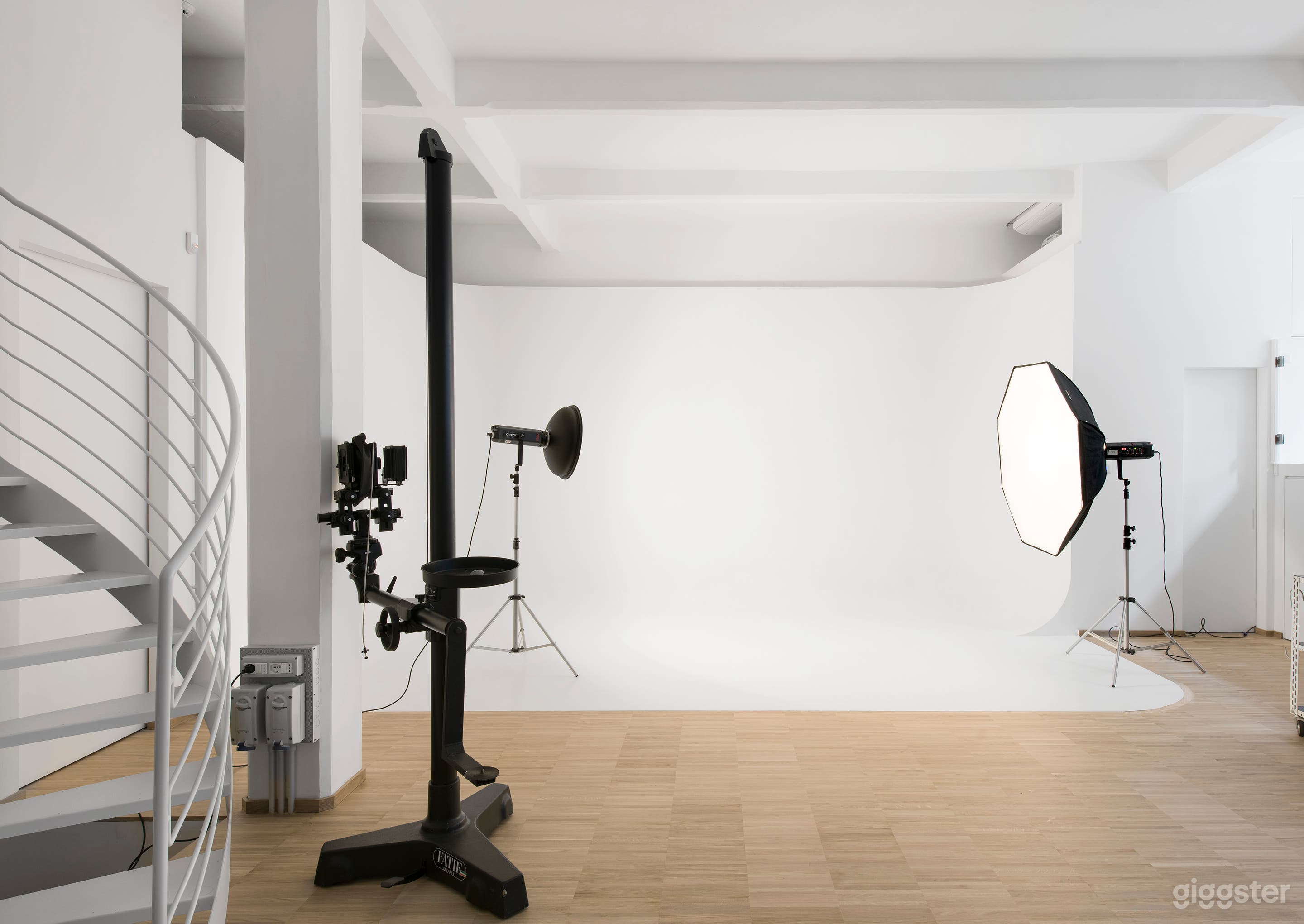 Foto di Accogliente Loft Studio per Produzioni Foto e Video 3