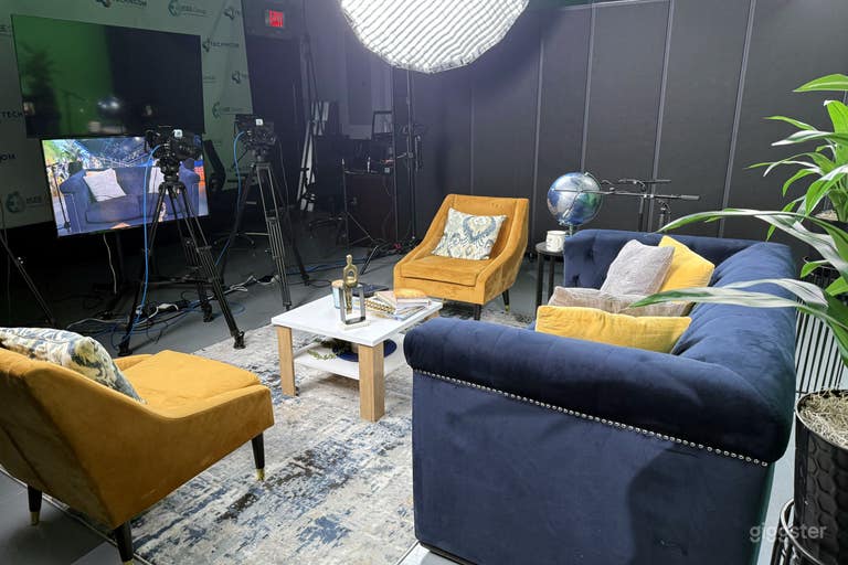  Green Screen + Studio Podcast 