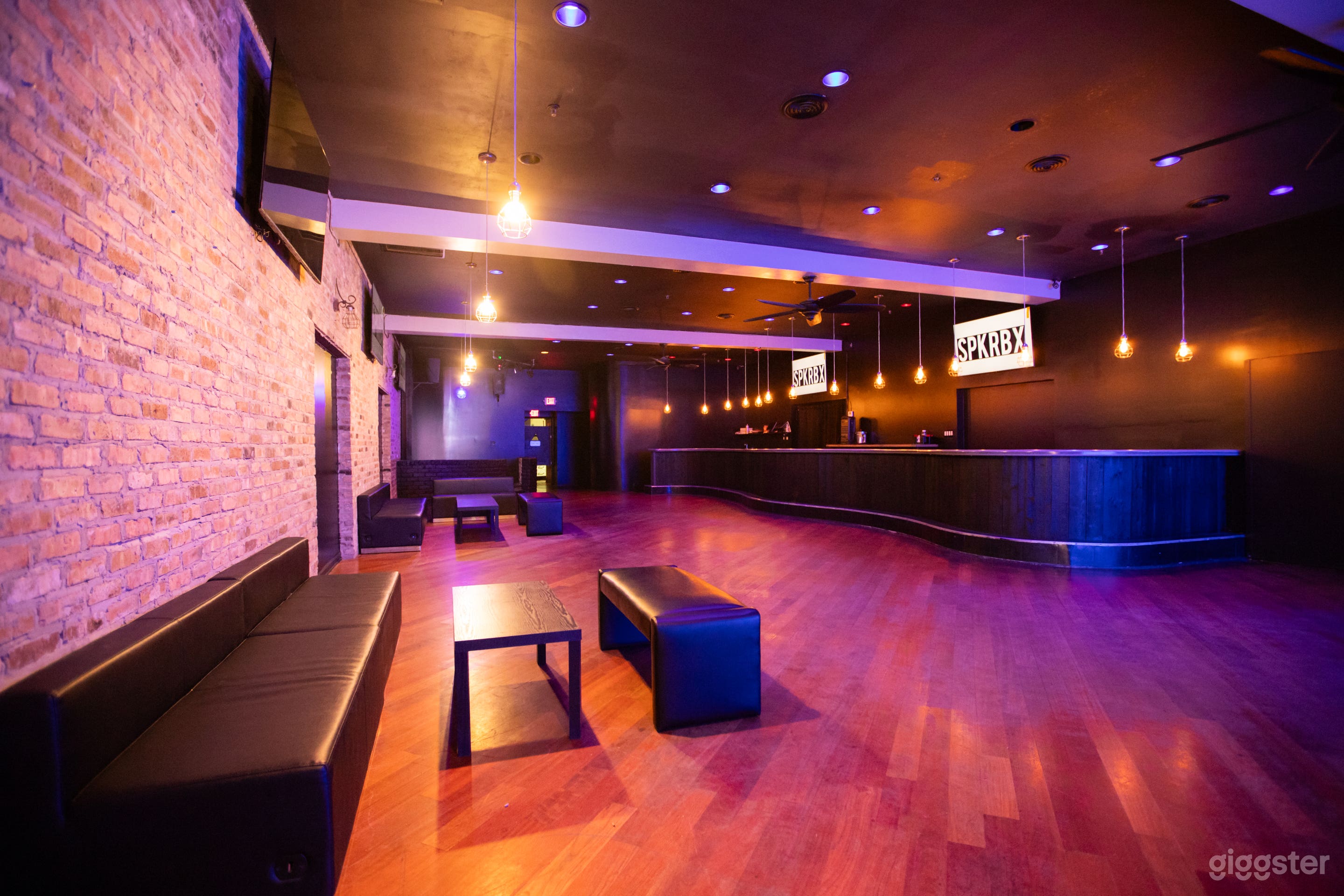 CHICAGO'S NEW AND MODERN EVENT SPACE Photo 2