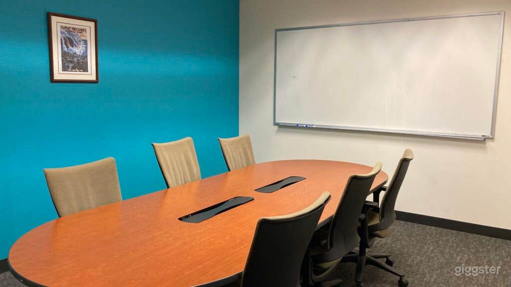 Kauai: Quiet Spacious Conference Room  Photo 1