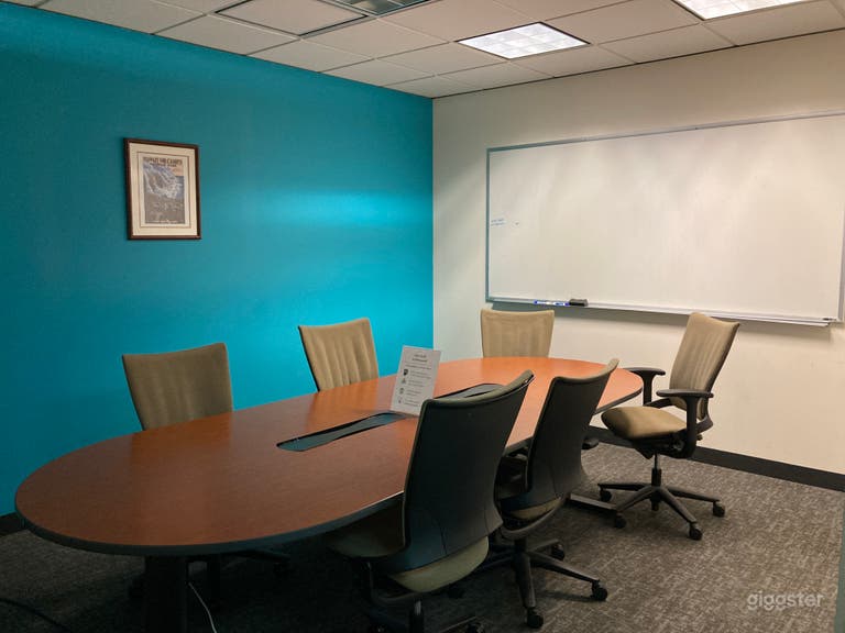  Kauai: Quiet Spacious Conference Room  