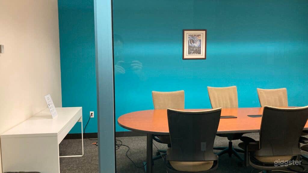 Kauai: Quiet Spacious Conference Room  Photo 2