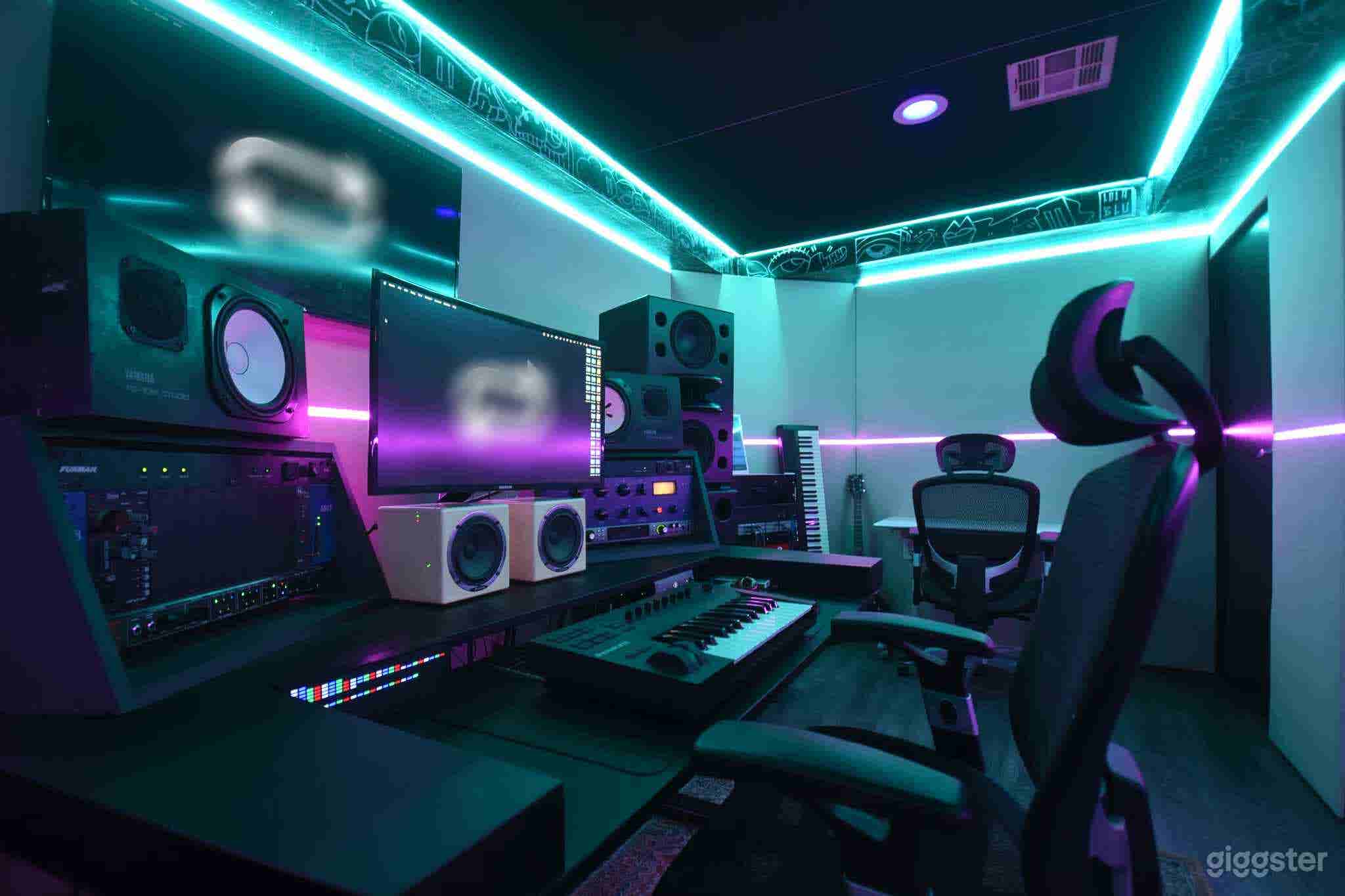 A Room - Platinum-Certified Recording Studio Photo 2