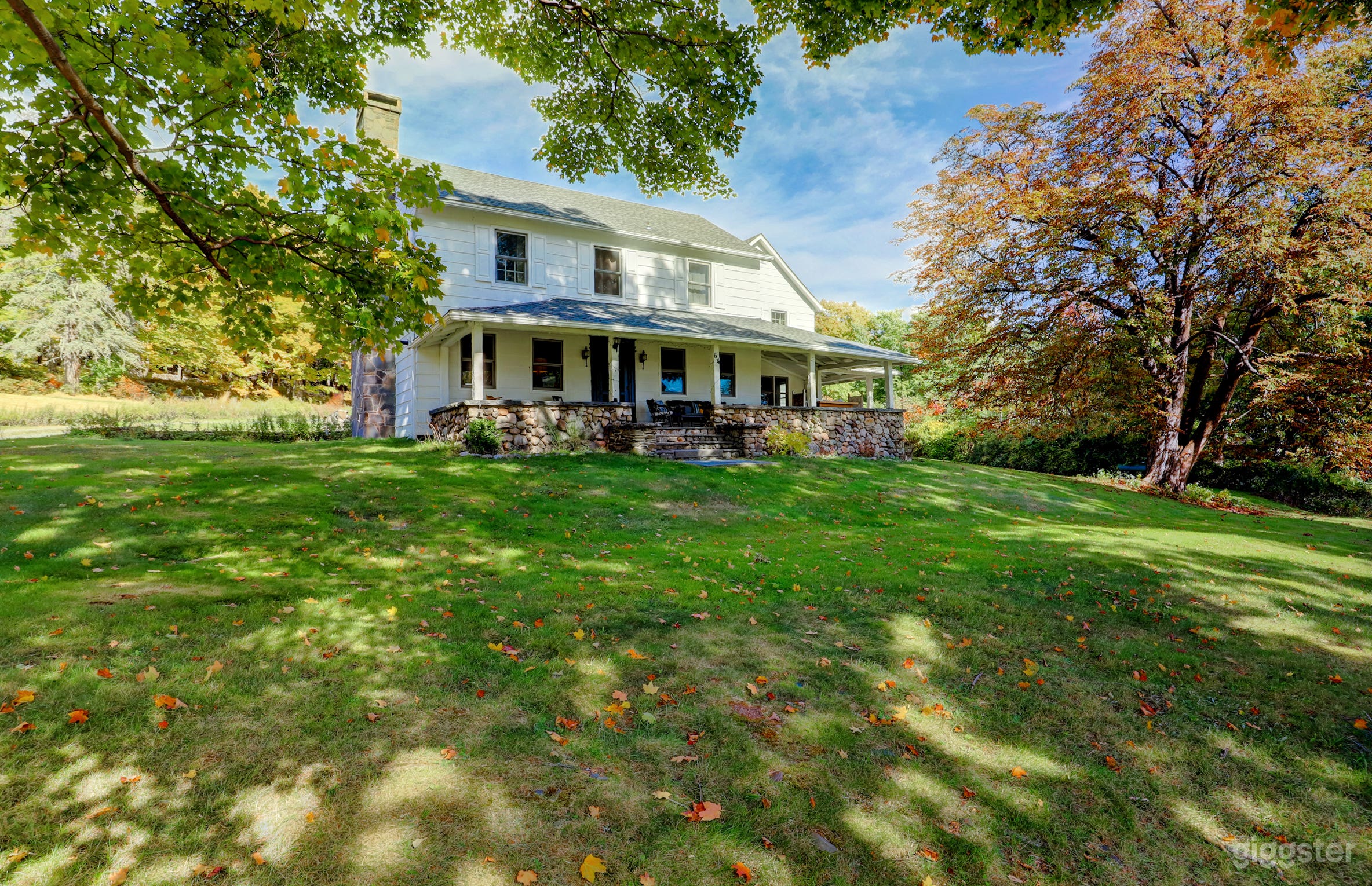 Farm house in the fall
