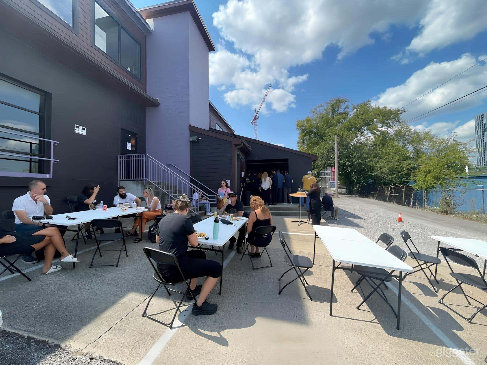 Sun-Kissed Urban Retreat Photo 1