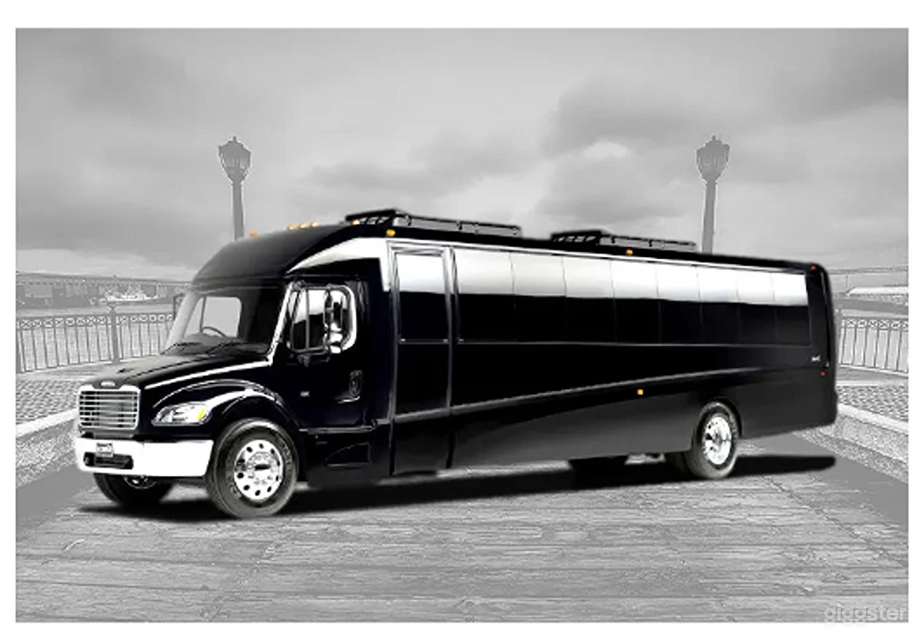 Premier Motorcoach Bus Photo 1