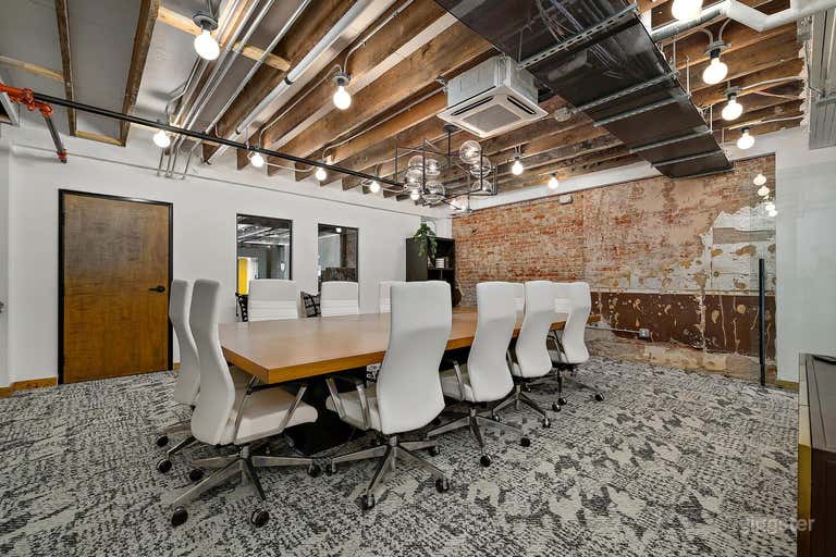  Zoom Room Boardroom 