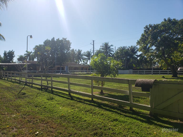  🌺 Talimita Oasis – Tropical Pool Estate & Mini Ranch in 