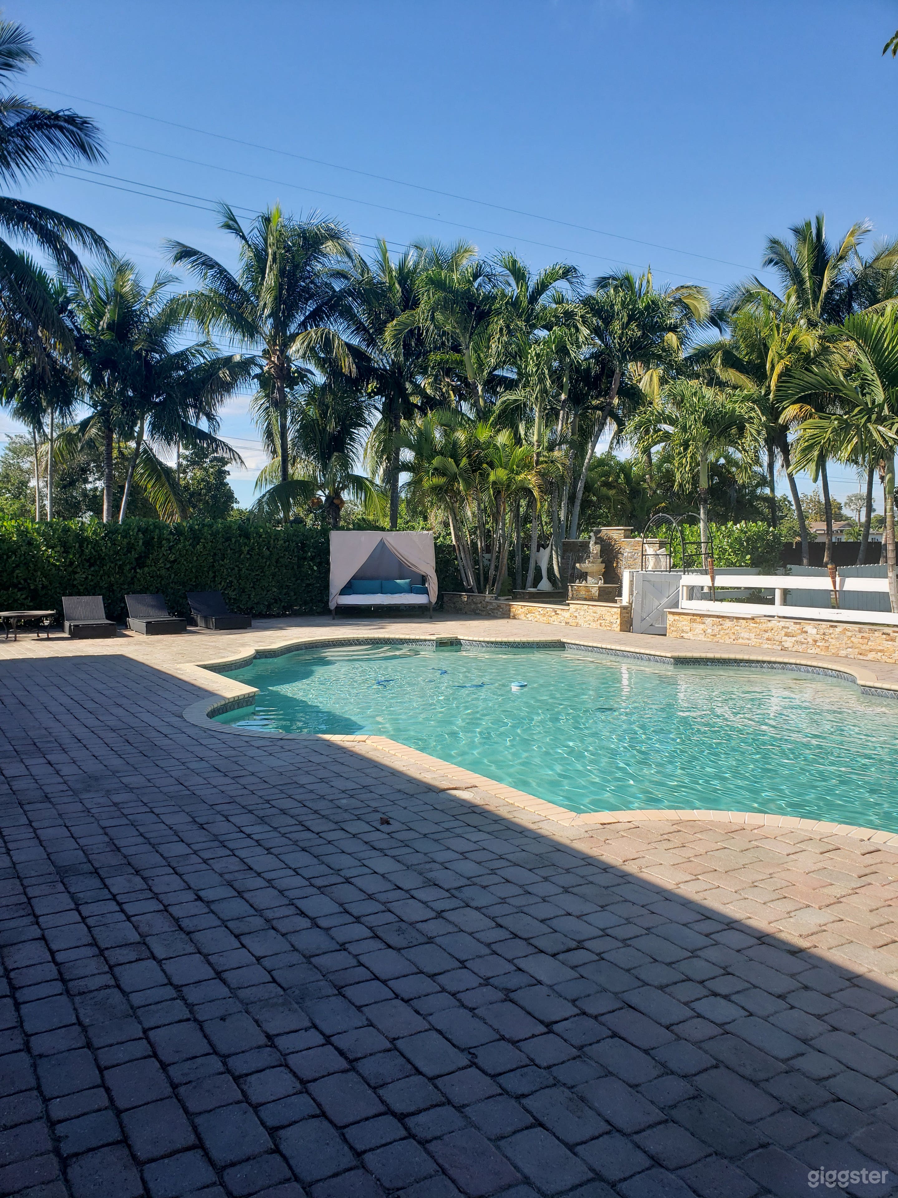 🌺 Talimita Oasis – Tropical Pool Estate &amp; Mini Ranch in Photo 1