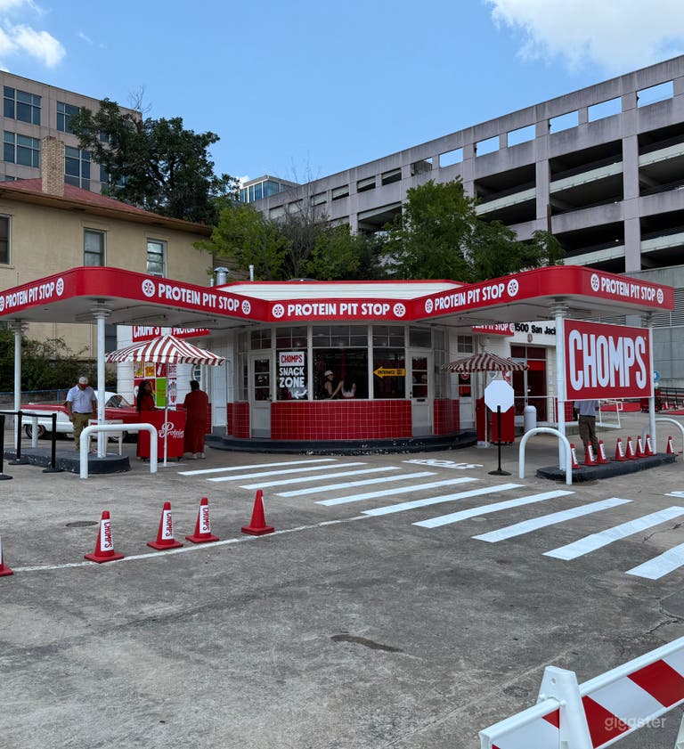  Your Brand. Center Stage in Downtown Austin. 