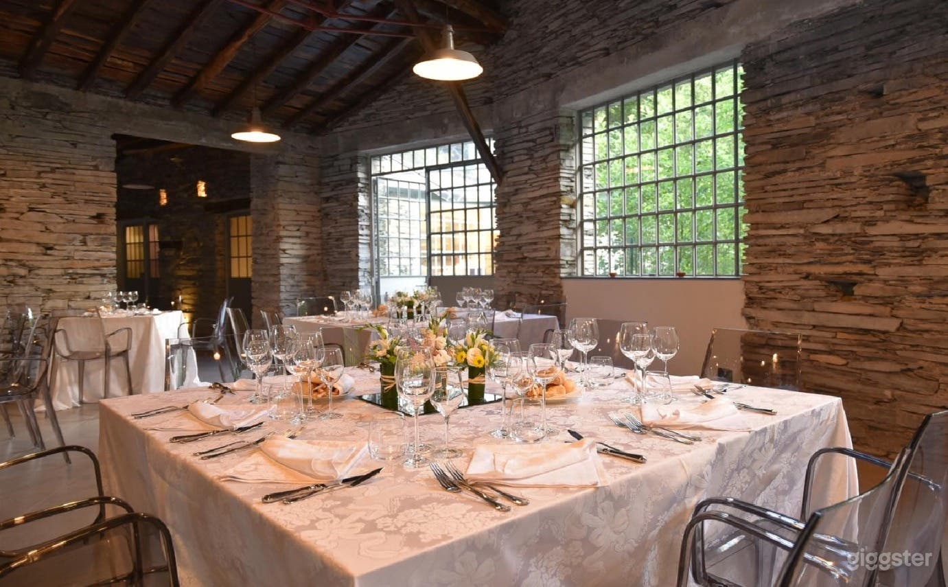 Foto di Spazio Eventi nella Pietra dal Fascino Industriale a Isolona 1