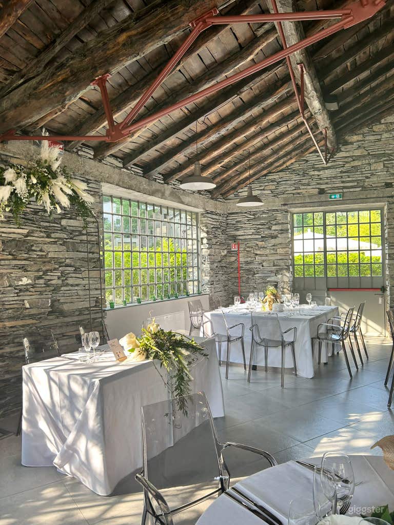  Spazio Eventi nella Pietra dal Fascino Industriale a Isolona 