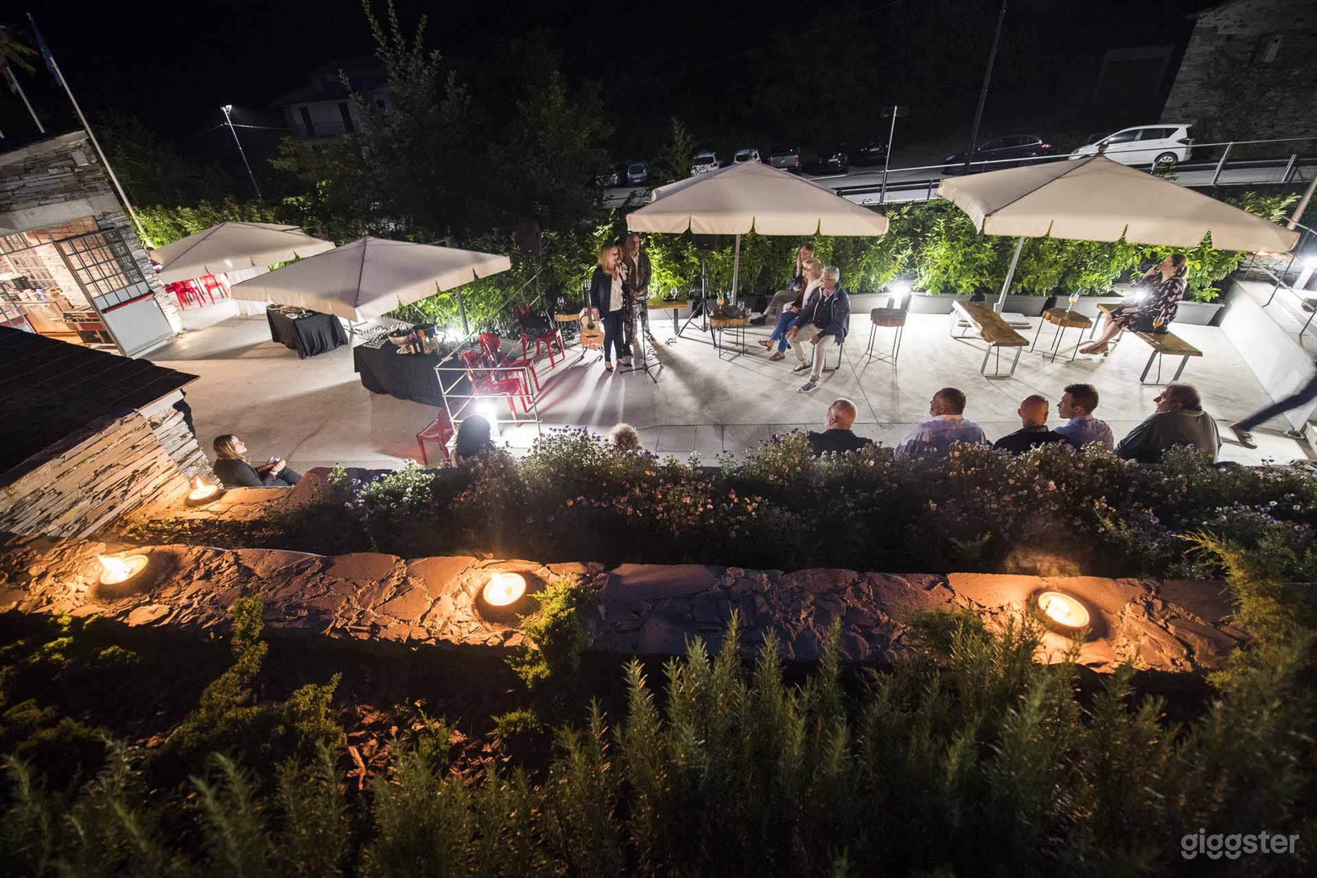 Foto di Spazio Eventi nella Pietra dal Fascino Industriale a Isolona 3