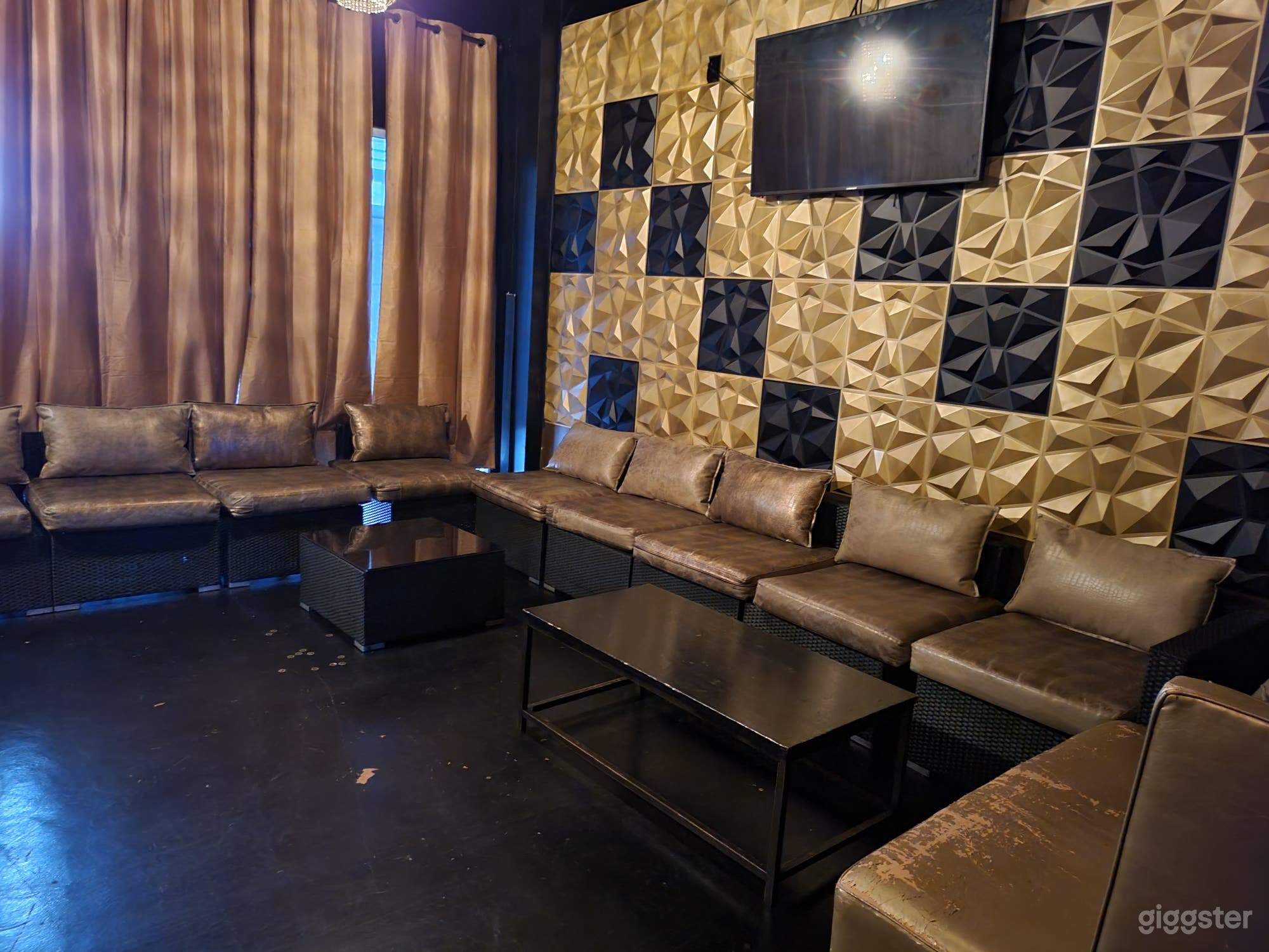 Looking in Right side