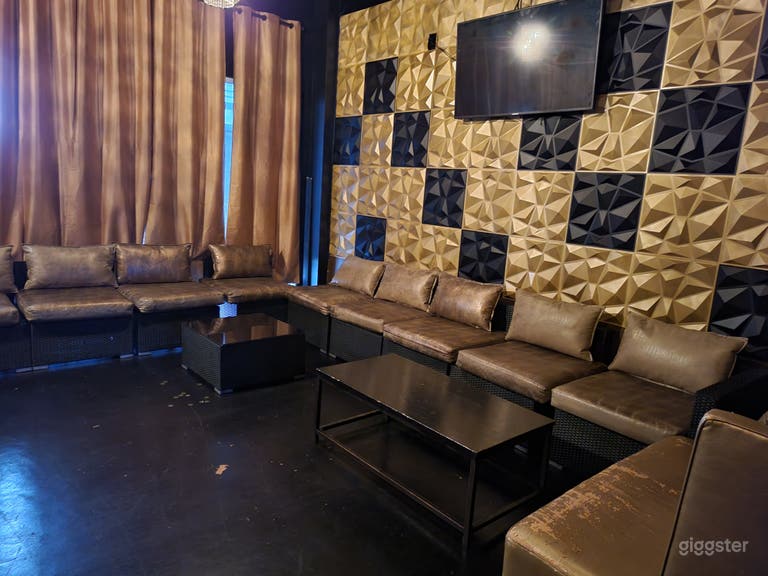  Looking in Right side 