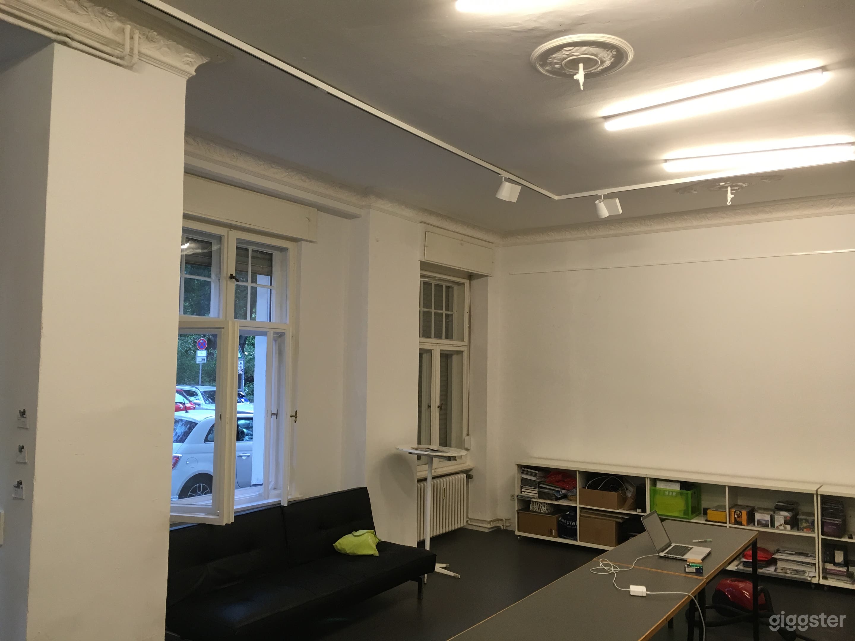 Bright Community-Focused Co-Working & Event Space in Berlin Photo 3