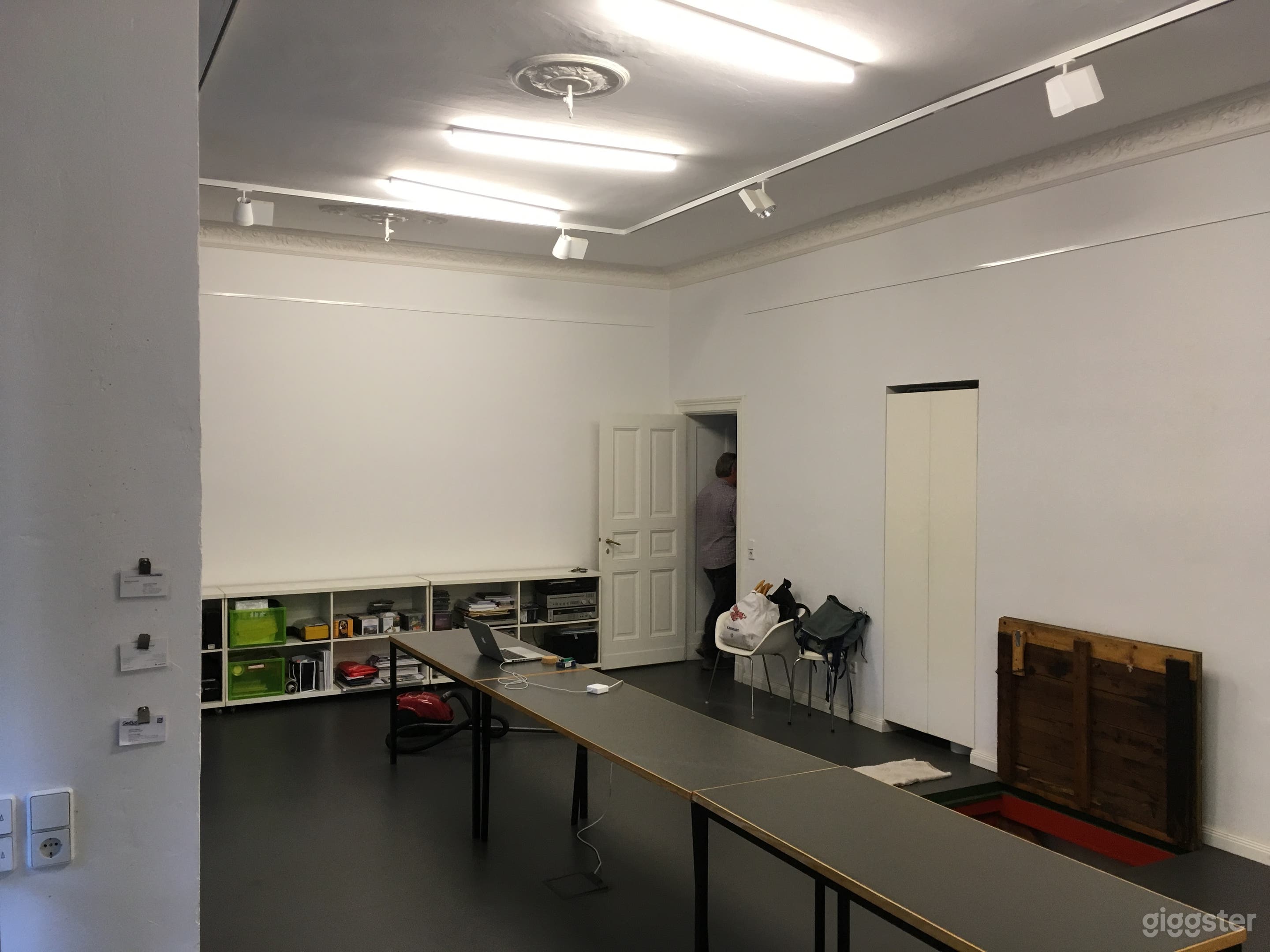 Bright Community-Focused Co-Working & Event Space in Berlin Photo 4