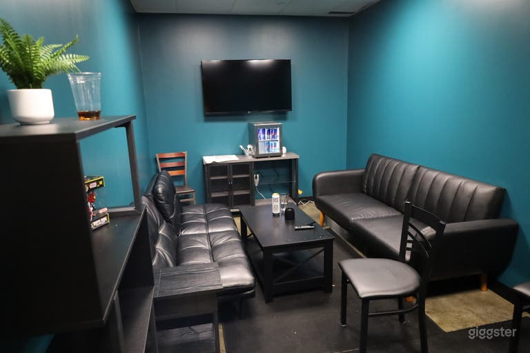  The private green room.  