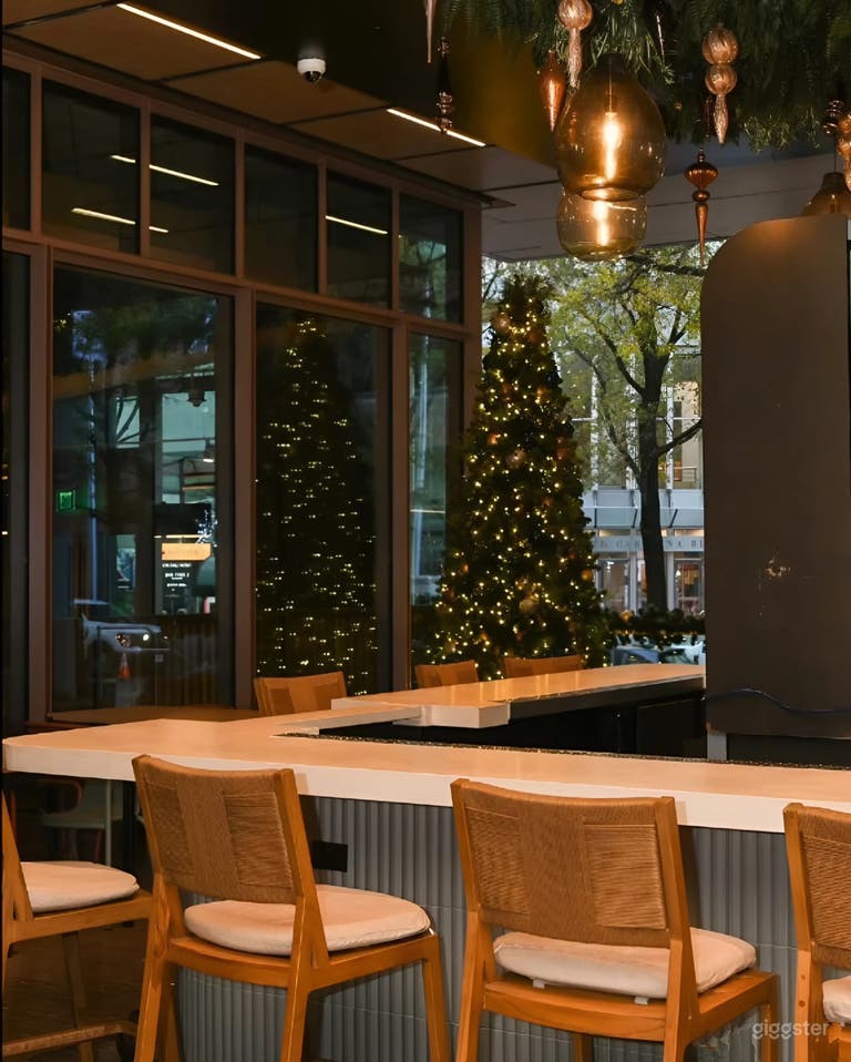  Lanai Terrace – Tropical Outdoor Tiki Bar & Lounge 