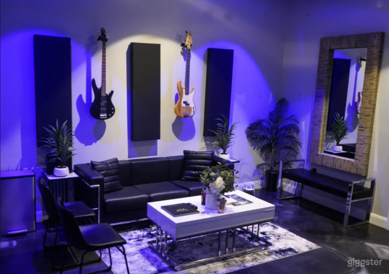 Professional Recording Studio Photo 3