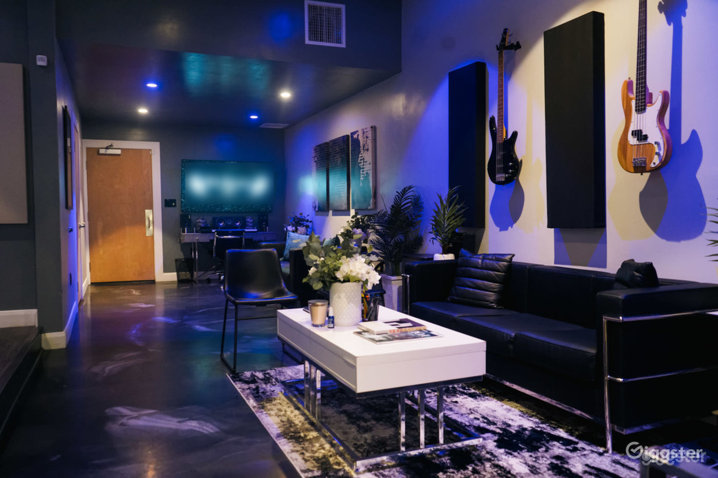 Professional Recording Studio Photo 2