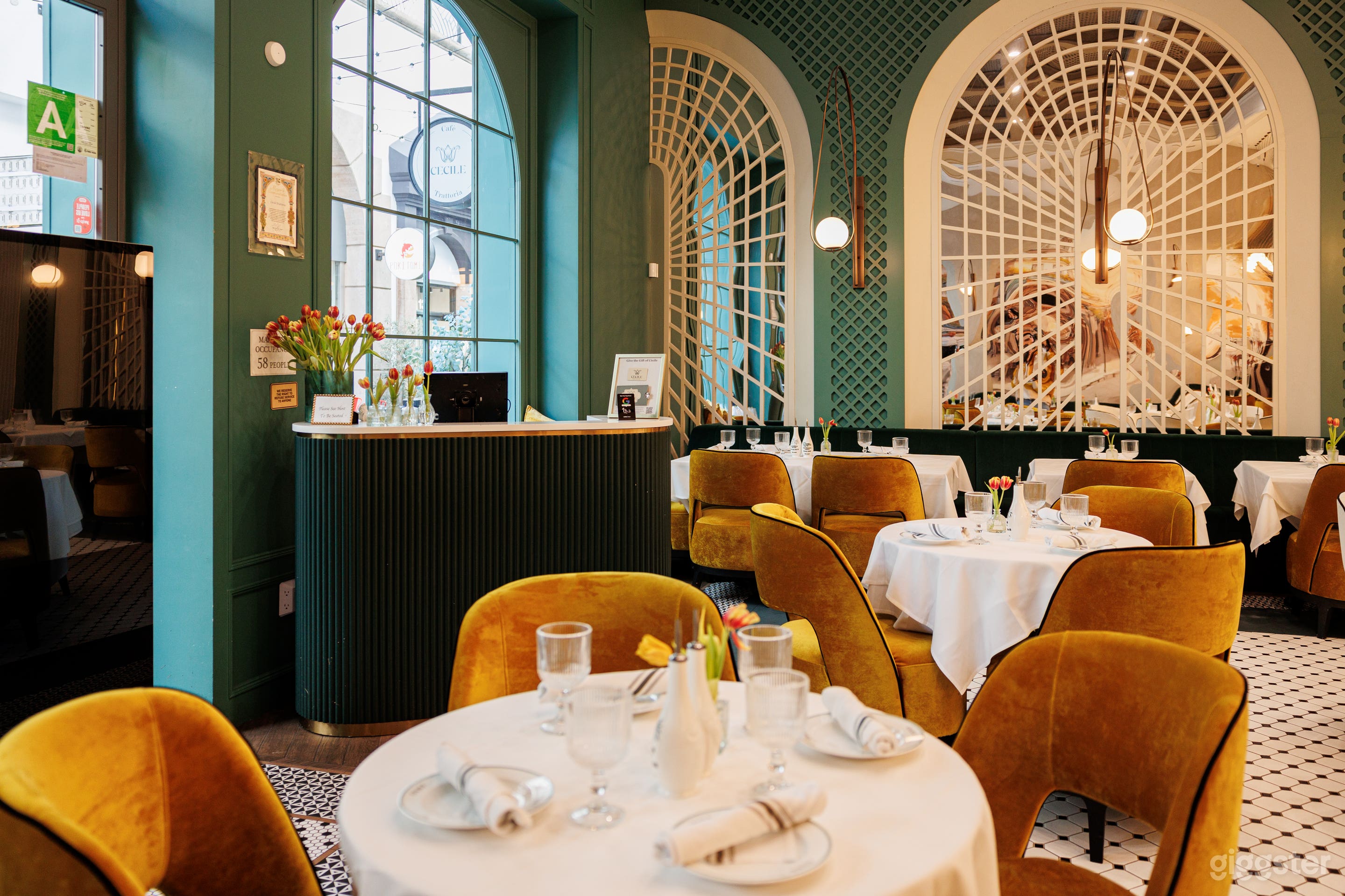 Charming Italian Trattoria with Elegant Interior & Piazza Photo 4