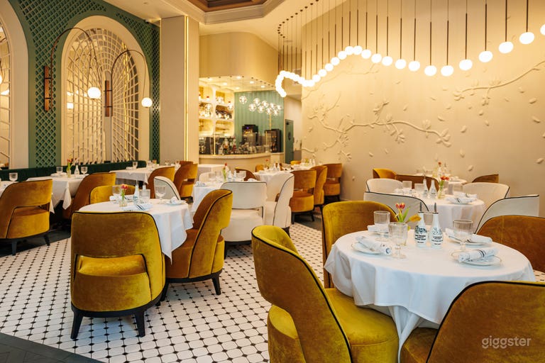  Charming Italian Trattoria with Elegant Interior & Piazza 