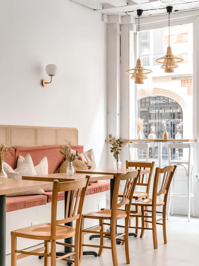  Caffè-Cantina di pratica in affitto nel cuore del Marais! 