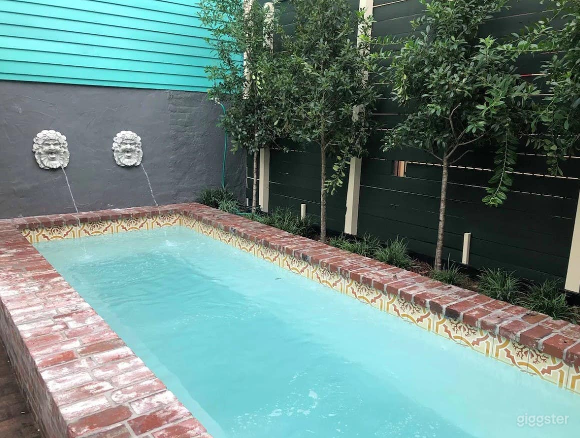 Historic Paradise Park Pool Rental Photo 2