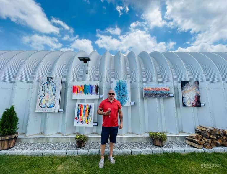  Outdoor Art Exhibition Space in Newtown 