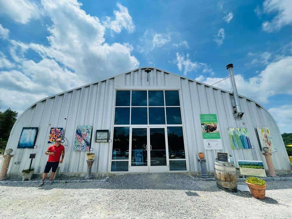 Outdoor Art Exhibition Space in Newtown Photo 4