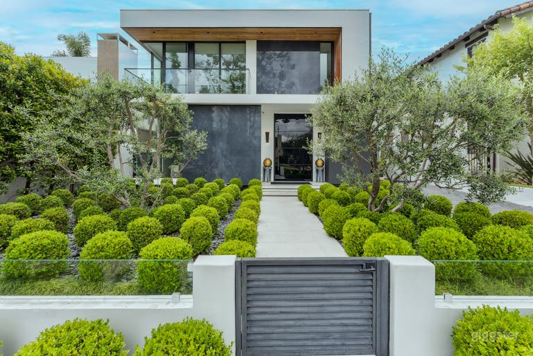  Stunning Luxury Residence w/ Pool Oasis & Outdoor Living 