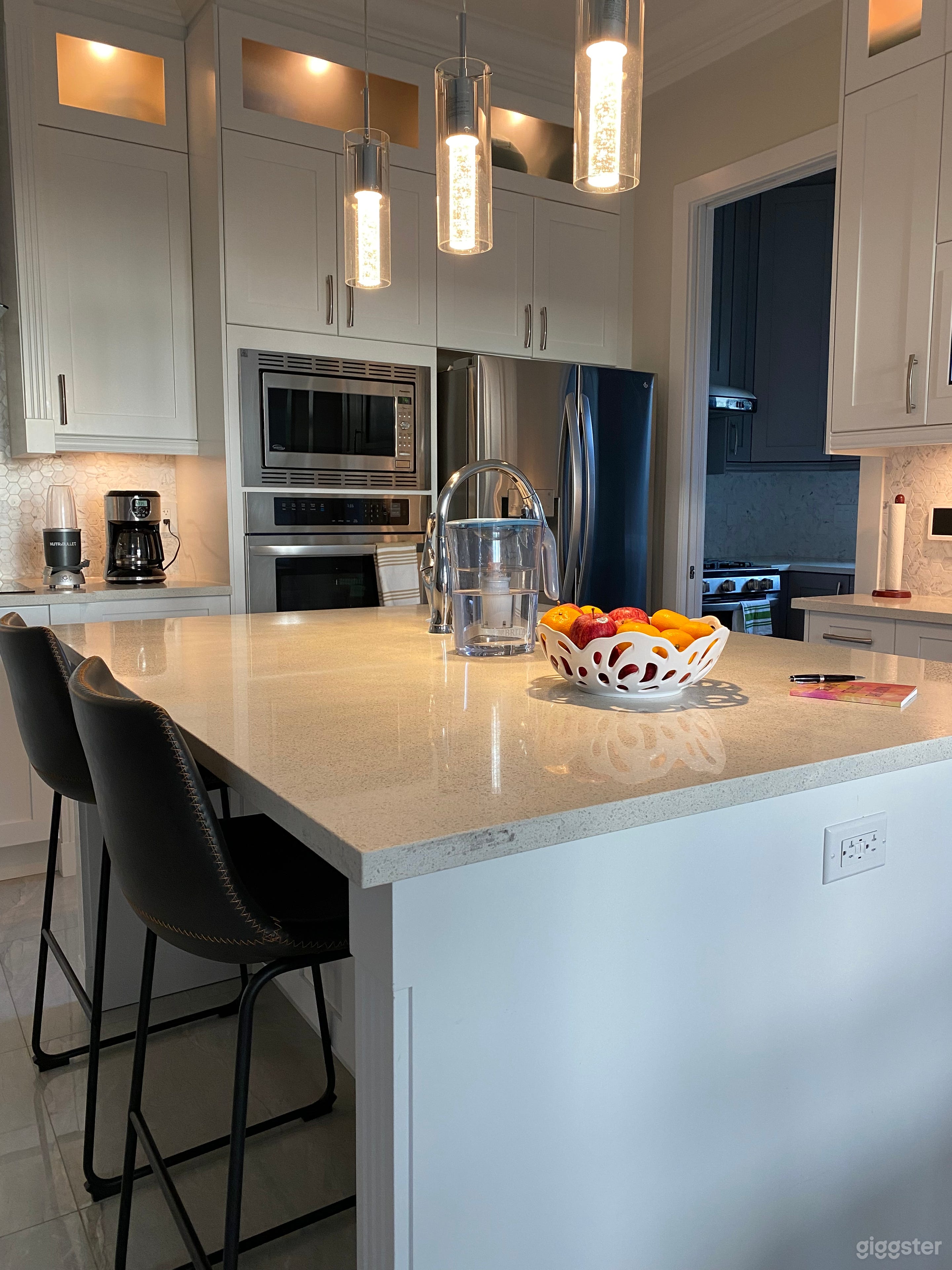 Brand New Spacious & Central Home Photo 4