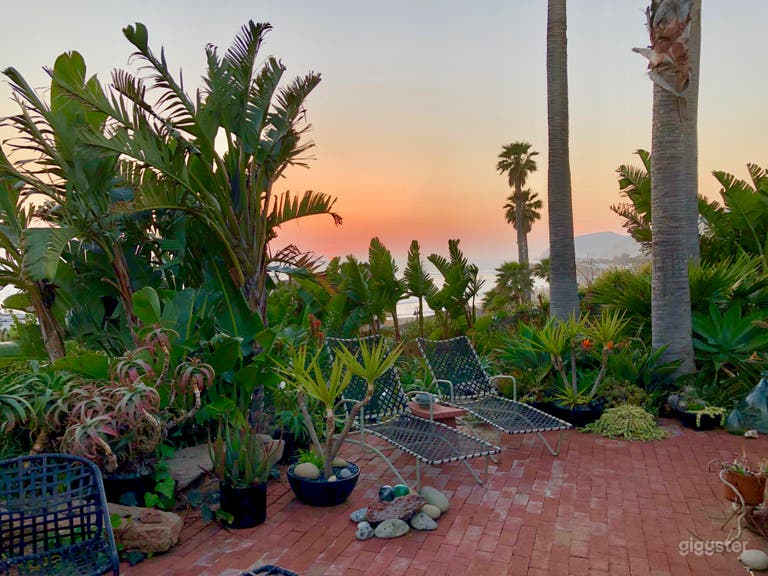  Tropical Beach Bungalow Vibes-Ocean Views! 