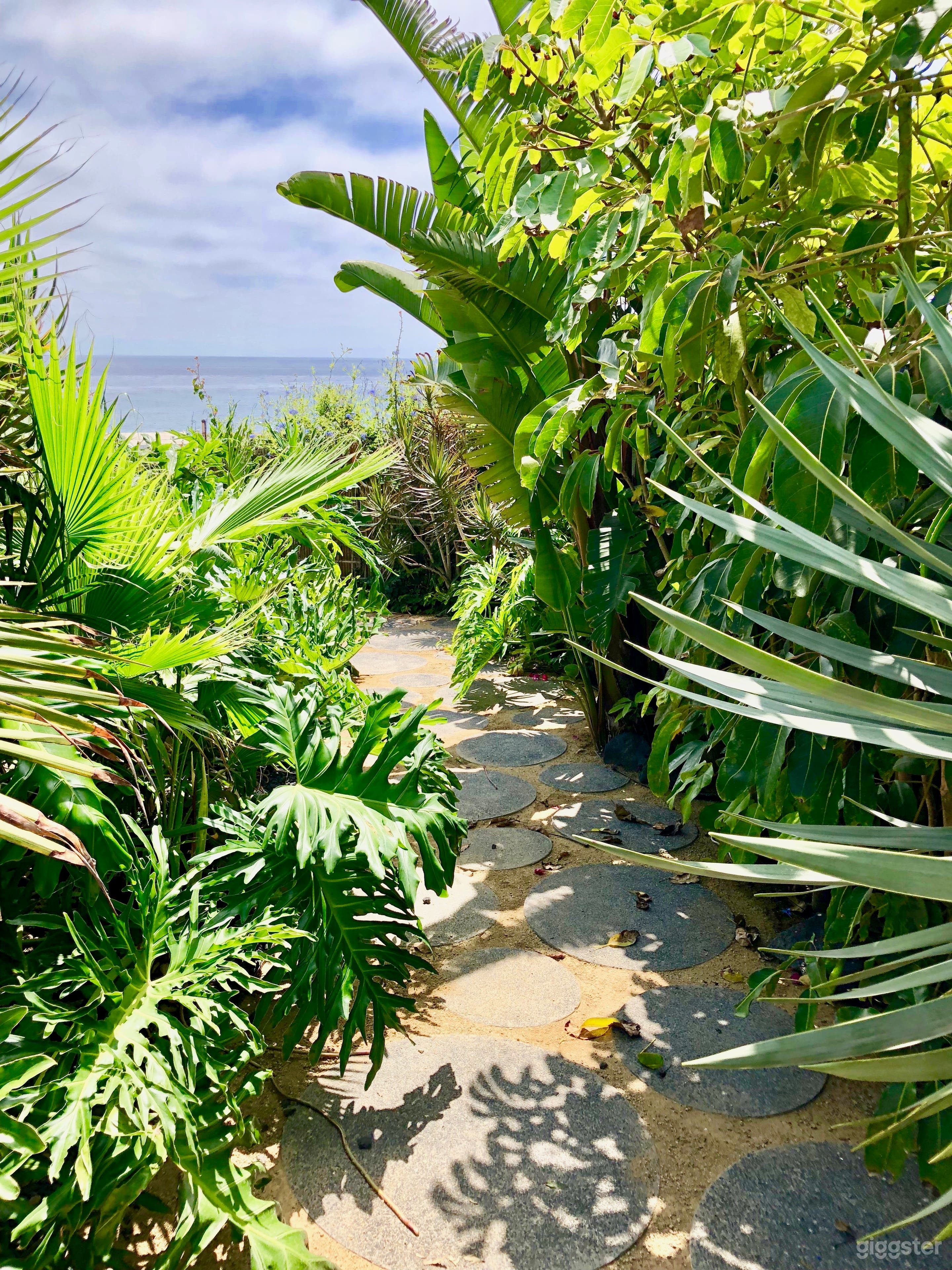 EXT LUSH LANDSCAPING