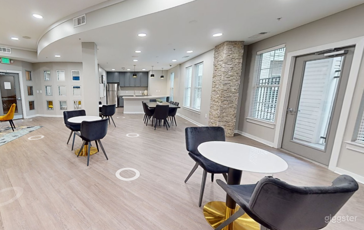 Classy Club Room in Towson Photo 3