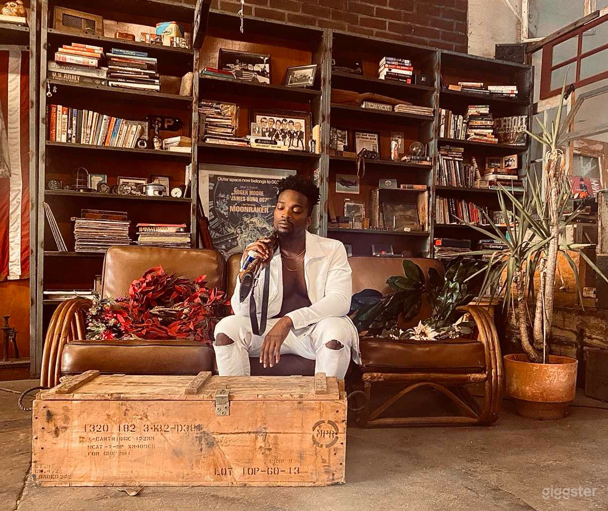 Photo Studio & Creative Space | Authentic Vintage Estethic Photo 4