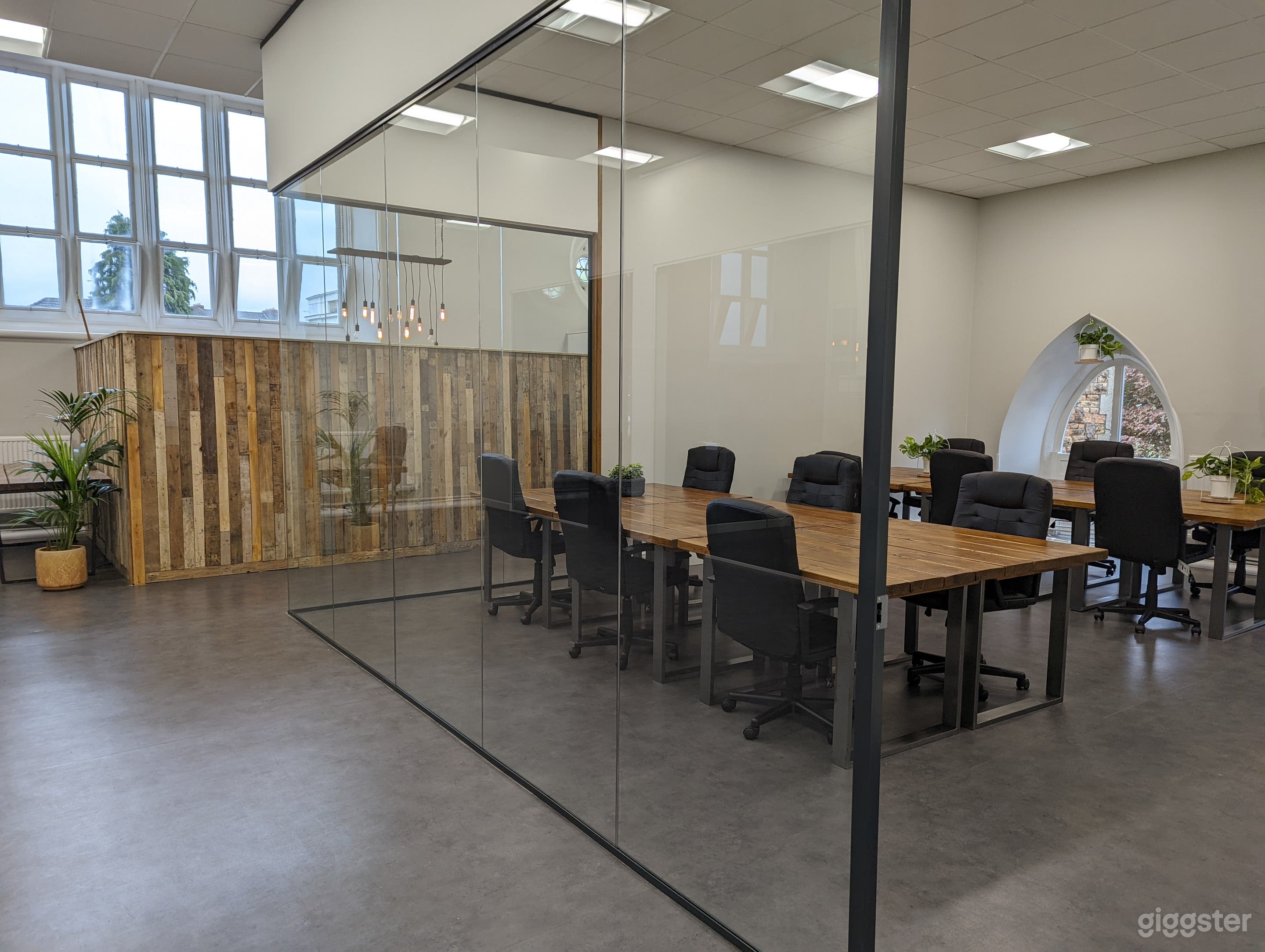 Coworking private offices