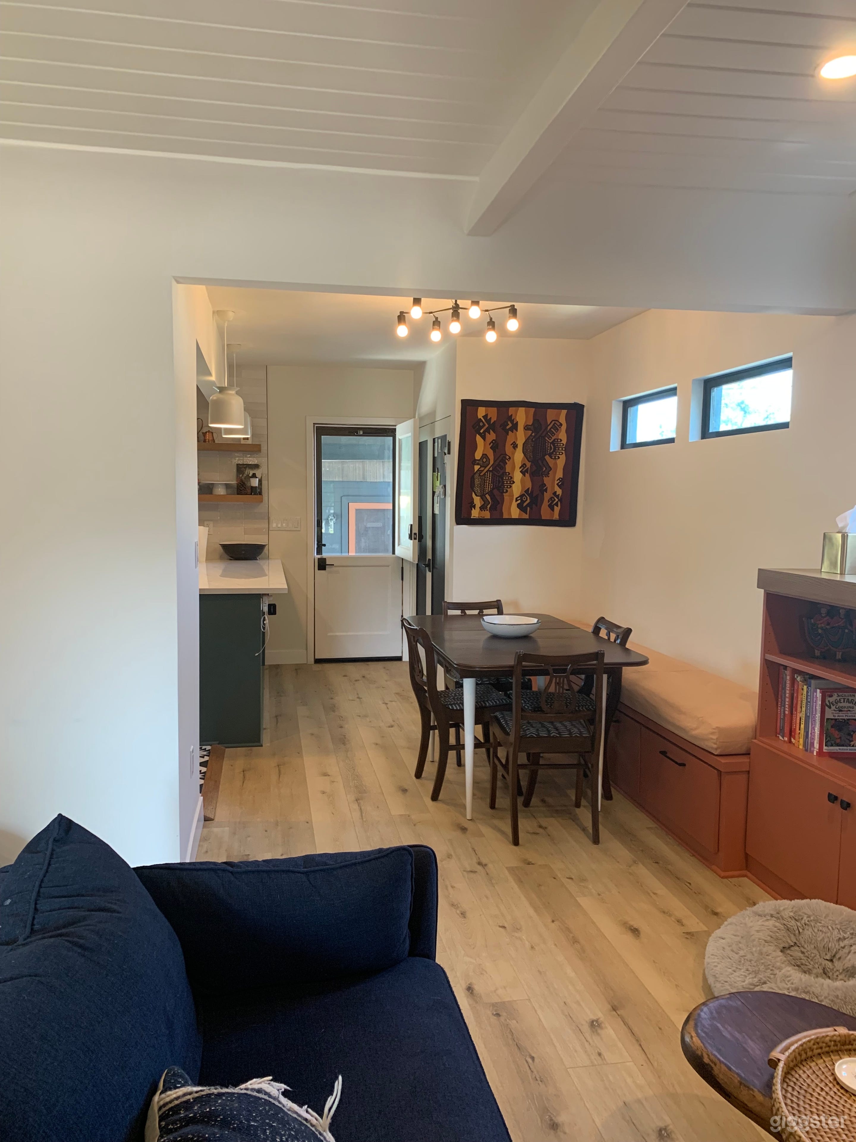 Dining room with built in banquette
