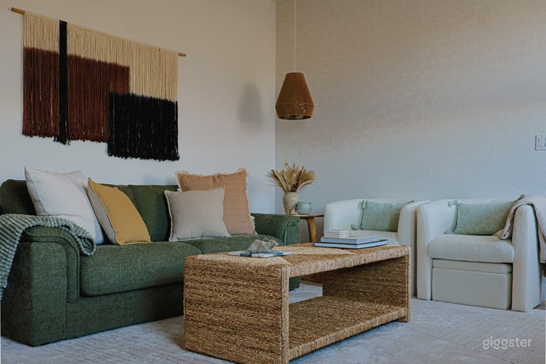  Boho House: Chic & Natural Style Designer Home 