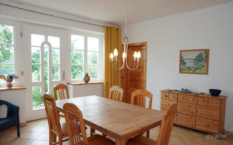  Wunderschönes Haus mit üppiger Naturkulisse (Nur Hausvermiet 