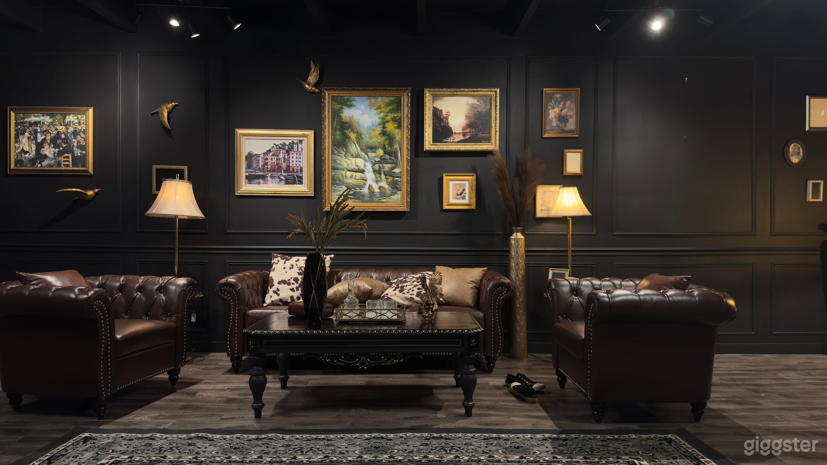 Luxury Clubhouse / Fancy Living room Fully Dressed Photo 1