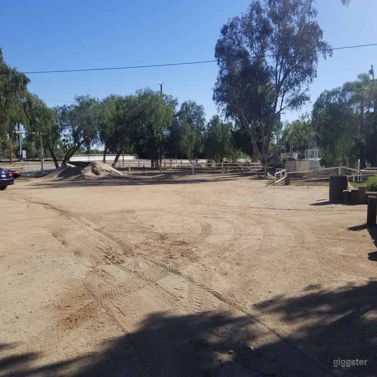  Polo Club Stables Lighted Arena & horse corals 