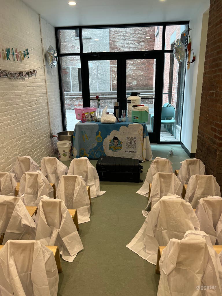  Family-Friendly light filled zen space 