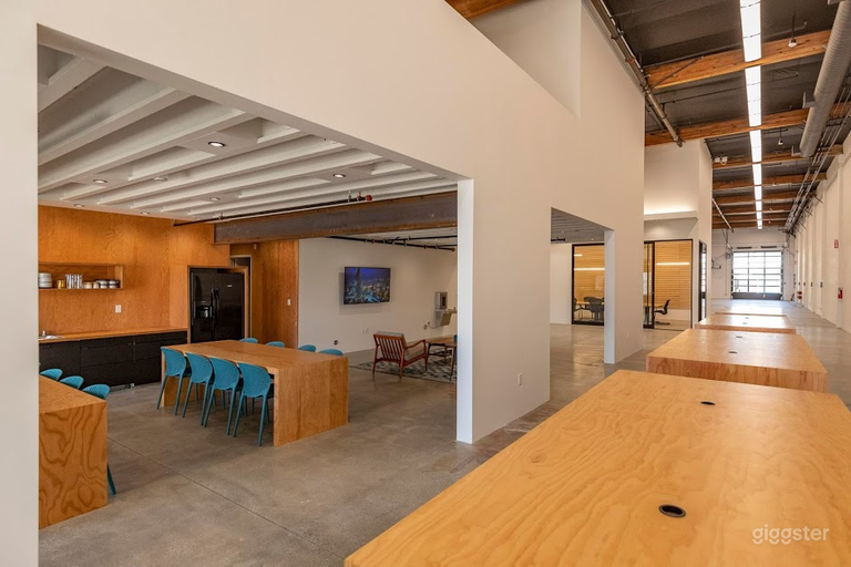  PRODUCTION OFFICE/EVENT SPACE 