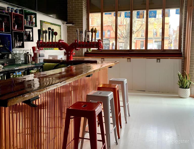  Versatile and Lively Sports Bar 